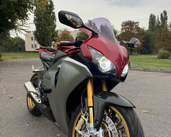 Хонда CBR 1000RR, объемом двигателя 1 л и пробегом 55 тыс. км за 8900 $, фото 3 на Automoto.ua
