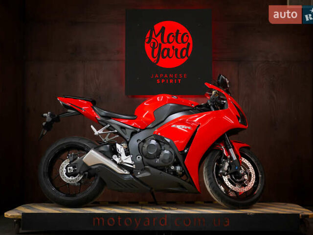 Хонда CBR 1000RR, объемом двигателя 1 л и пробегом 3 тыс. км за 12000 $, фото 5 на Automoto.ua