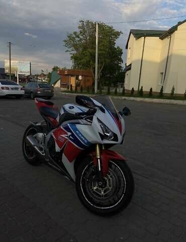 Хонда CBR 1000RR, об'ємом двигуна 0 л та пробігом 32 тис. км за 4150 $, фото 7 на Automoto.ua