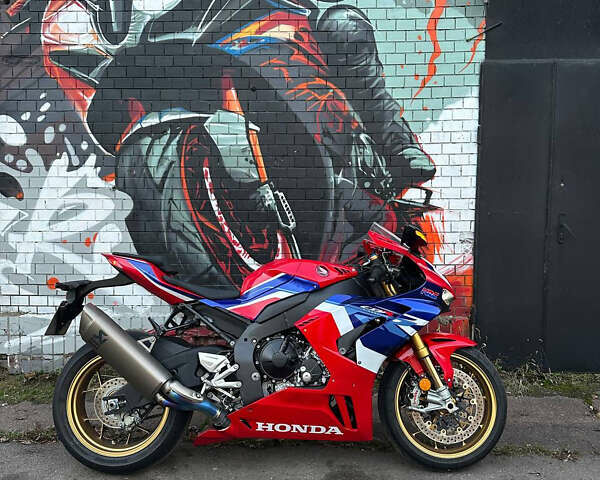 Хонда CBR 1000RR, объемом двигателя 0 л и пробегом 6 тыс. км за 27500 $, фото 8 на Automoto.ua