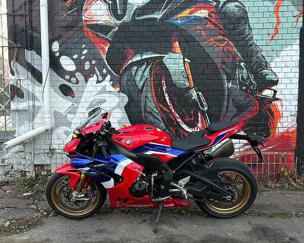 Хонда CBR 1000RR, объемом двигателя 0 л и пробегом 6 тыс. км за 27500 $, фото 5 на Automoto.ua