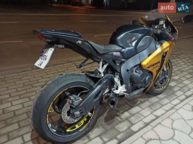 Жовтий Хонда CBR 1000RR, об'ємом двигуна 1 л та пробігом 32 тис. км за 7750 $, фото 7 на Automoto.ua