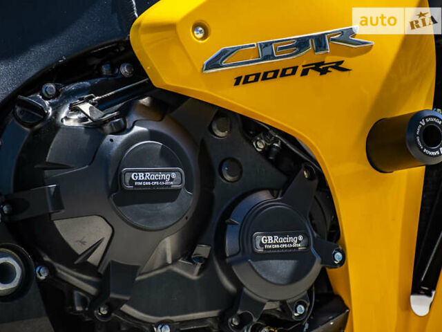 Желтый Хонда CBR 1000RR, объемом двигателя 1 л и пробегом 36 тыс. км за 7999 $, фото 12 на Automoto.ua