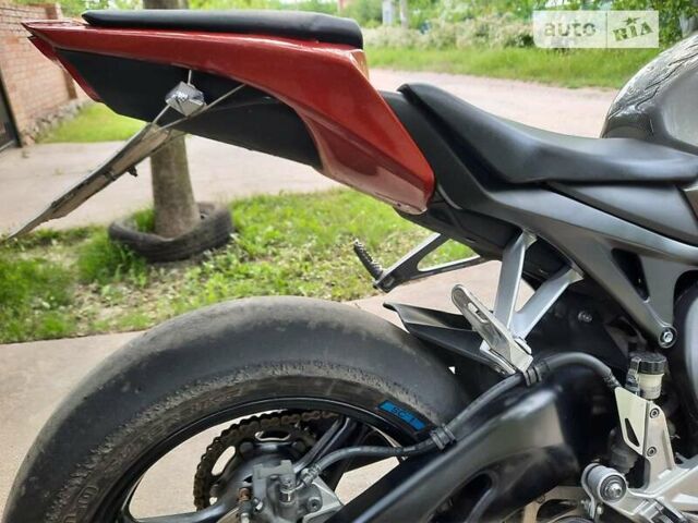 Сірий Хонда CBR 1000RR, об'ємом двигуна 0 л та пробігом 32 тис. км за 8800 $, фото 22 на Automoto.ua