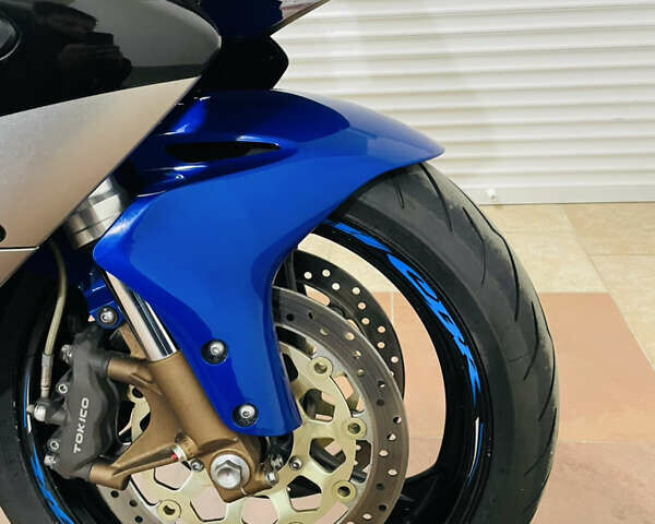 Синий Хонда CBR 1000RR, объемом двигателя 1 л и пробегом 49 тыс. км за 8800 $, фото 15 на Automoto.ua