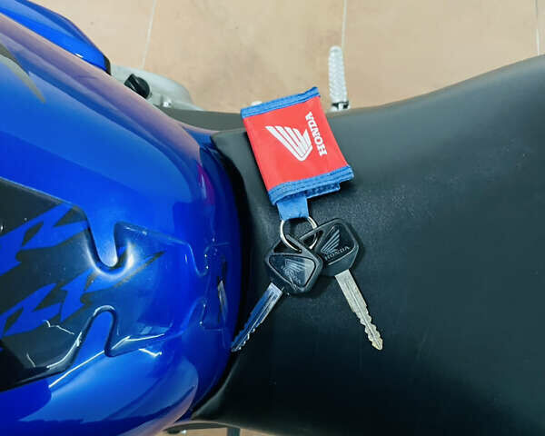 Синий Хонда CBR 1000RR, объемом двигателя 1 л и пробегом 49 тыс. км за 8800 $, фото 31 на Automoto.ua