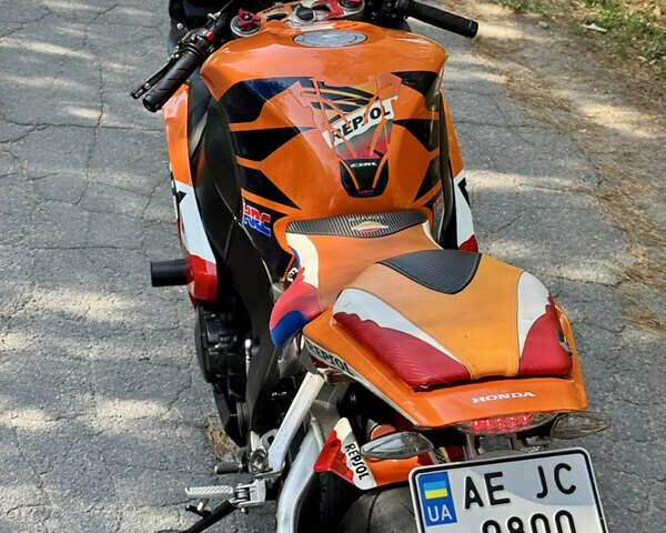 Оранжевый Хонда CBR 1000RR, объемом двигателя 1 л и пробегом 29 тыс. км за 8500 $, фото 12 на Automoto.ua