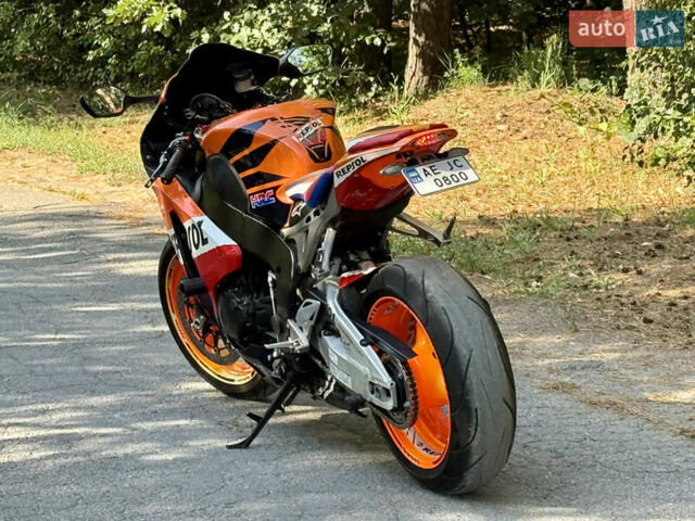 Оранжевый Хонда CBR 1000RR, объемом двигателя 1 л и пробегом 29 тыс. км за 8500 $, фото 10 на Automoto.ua