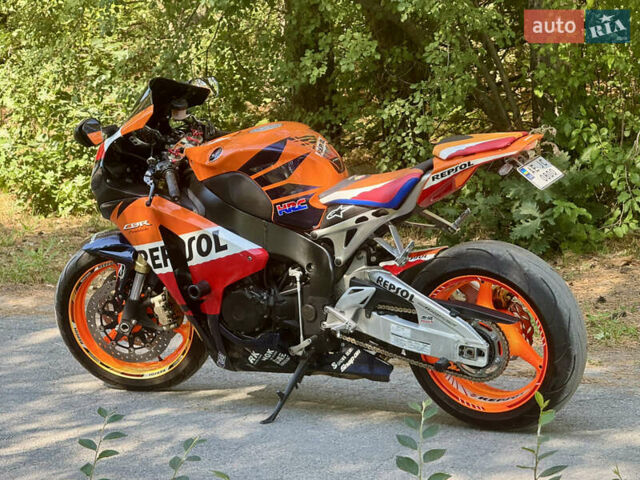Оранжевый Хонда CBR 1000RR, объемом двигателя 1 л и пробегом 29 тыс. км за 8500 $, фото 11 на Automoto.ua