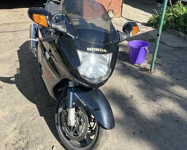 Черный Хонда CBR 1100XX, объемом двигателя 0 л и пробегом 17 тыс. км за 4000 $, фото 1 на Automoto.ua