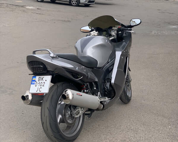 Сірий Хонда CBR 1100XX, об'ємом двигуна 1.1 л та пробігом 40 тис. км за 6800 $, фото 9 на Automoto.ua