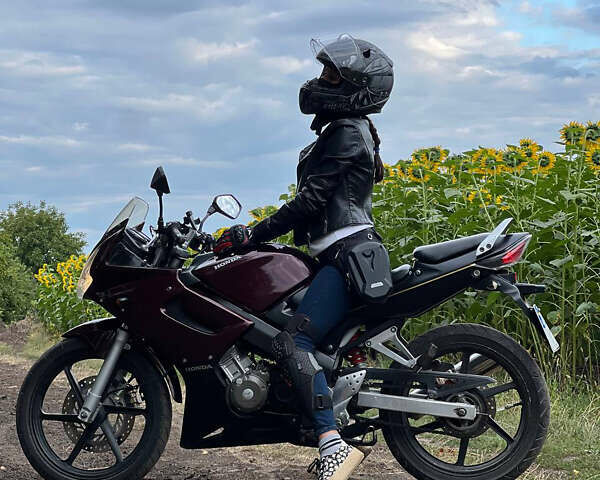 Червоний Хонда CBR 125R, об'ємом двигуна 0 л та пробігом 32 тис. км за 1298 $, фото 1 на Automoto.ua