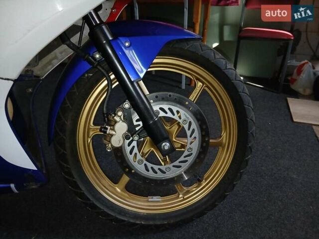 Хонда CBR 125R, объемом двигателя 0 л и пробегом 43 тыс. км за 900 $, фото 4 на Automoto.ua