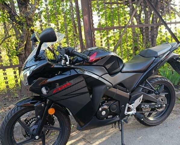 Хонда CBR 125R, об'ємом двигуна 0 л та пробігом 9 тис. км за 2700 $, фото 3 на Automoto.ua
