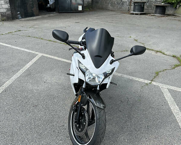 Хонда CBR 125R, об'ємом двигуна 0 л та пробігом 17 тис. км за 1800 $, фото 2 на Automoto.ua