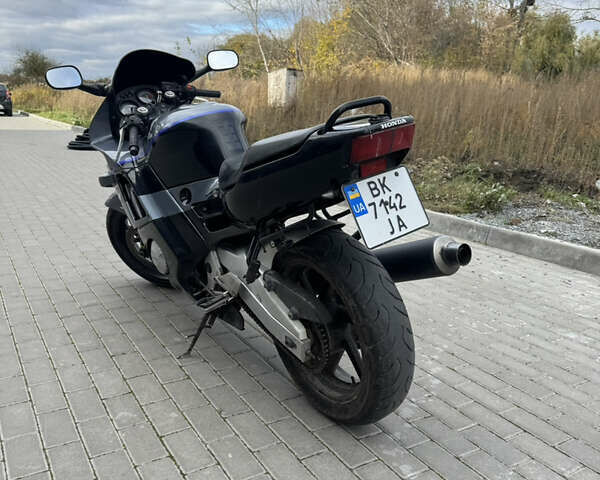 Черный Хонда CBR 600F, объемом двигателя 0.6 л и пробегом 94 тыс. км за 2200 $, фото 3 на Automoto.ua