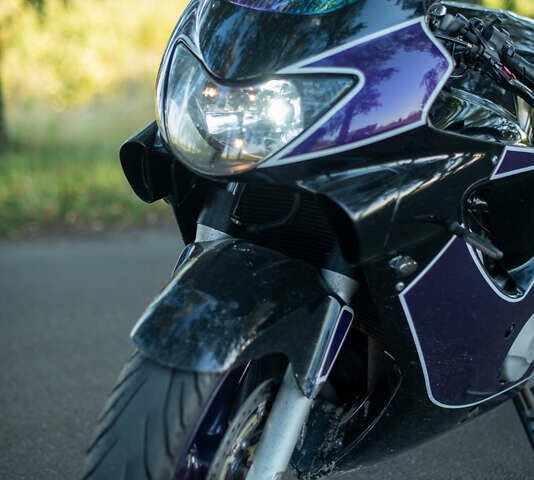Черный Хонда CBR 600F, объемом двигателя 0.6 л и пробегом 79 тыс. км за 4000 $, фото 5 на Automoto.ua