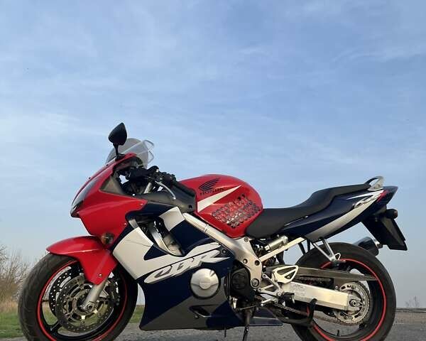Красный Хонда CBR 600F, объемом двигателя 0.6 л и пробегом 46 тыс. км за 4700 $, фото 4 на Automoto.ua