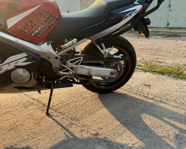 Красный Хонда CBR 600F, объемом двигателя 0.6 л и пробегом 46 тыс. км за 4700 $, фото 9 на Automoto.ua
