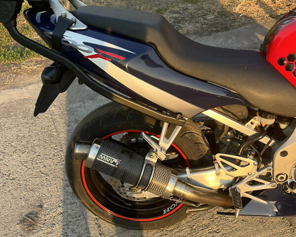 Красный Хонда CBR 600F, объемом двигателя 0.6 л и пробегом 46 тыс. км за 4700 $, фото 7 на Automoto.ua