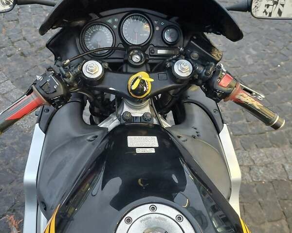 Хонда CBR 600F, объемом двигателя 0 л и пробегом 54 тыс. км за 3550 $, фото 4 на Automoto.ua