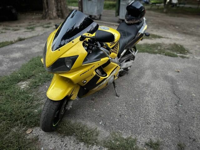 Хонда CBR 600F, объемом двигателя 0 л и пробегом 0 тыс. км за 3500 $, фото 6 на Automoto.ua