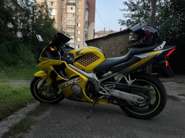 Хонда CBR 600F, объемом двигателя 0 л и пробегом 0 тыс. км за 3500 $, фото 3 на Automoto.ua