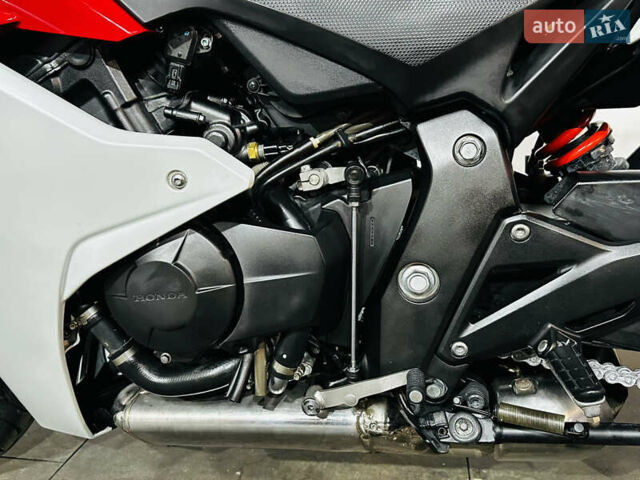 Хонда CBR 600F, об'ємом двигуна 0.6 л та пробігом 25 тис. км за 6750 $, фото 7 на Automoto.ua