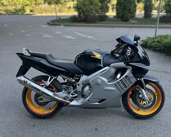 Хонда CBR 600F, объемом двигателя 0 л и пробегом 41 тыс. км за 3900 $, фото 5 на Automoto.ua