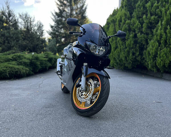 Хонда CBR 600F, объемом двигателя 0 л и пробегом 41 тыс. км за 3900 $, фото 14 на Automoto.ua