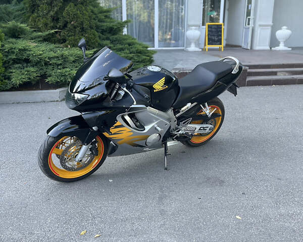 Хонда CBR 600F, объемом двигателя 0 л и пробегом 41 тыс. км за 3900 $, фото 9 на Automoto.ua