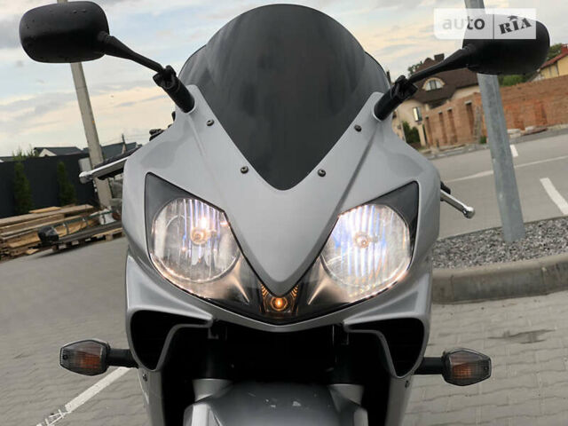 Сірий Хонда CBR 600F, об'ємом двигуна 0.6 л та пробігом 31 тис. км за 5500 $, фото 22 на Automoto.ua