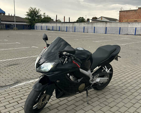 Чорний Хонда CBR 600F4i, об'ємом двигуна 0.6 л та пробігом 28 тис. км за 4800 $, фото 4 на Automoto.ua