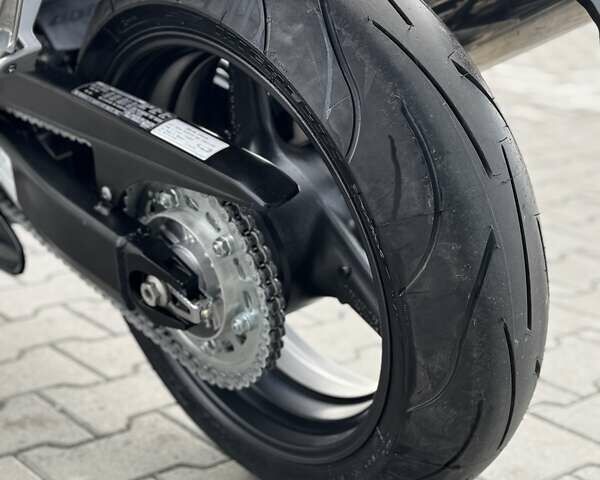 Красный Хонда CBR 600F4i, объемом двигателя 0.6 л и пробегом 17 тыс. км за 5999 $, фото 20 на Automoto.ua