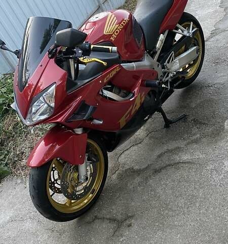 Красный Хонда CBR 600F4i, объемом двигателя 0.6 л и пробегом 45 тыс. км за 4950 $, фото 4 на Automoto.ua