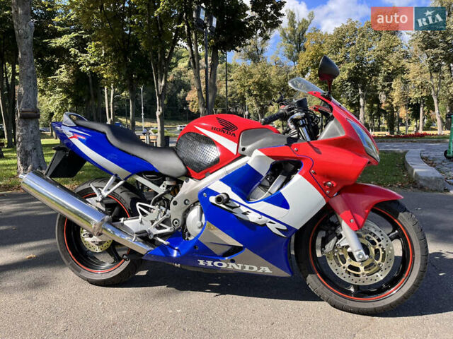 Хонда CBR 600F4i, объемом двигателя 0 л и пробегом 51 тыс. км за 4500 $, фото 3 на Automoto.ua