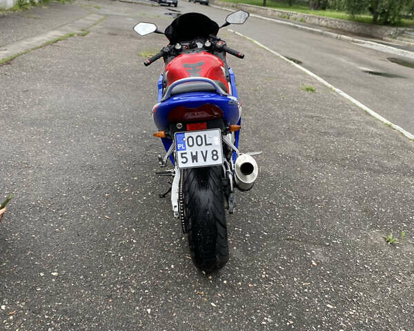 Хонда CBR 600F4i, объемом двигателя 0.6 л и пробегом 55 тыс. км за 5000 $, фото 4 на Automoto.ua