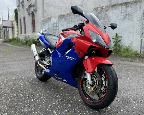 Хонда CBR 600F4i, объемом двигателя 0.6 л и пробегом 55 тыс. км за 5000 $, фото 1 на Automoto.ua