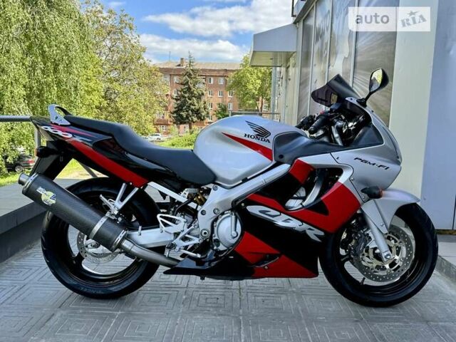 Хонда CBR 600F4i, объемом двигателя 0.6 л и пробегом 34 тыс. км за 5299 $, фото 1 на Automoto.ua