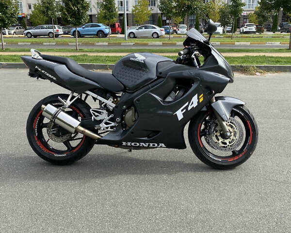 Хонда CBR 600F4i, объемом двигателя 0.6 л и пробегом 53 тыс. км за 5500 $, фото 4 на Automoto.ua