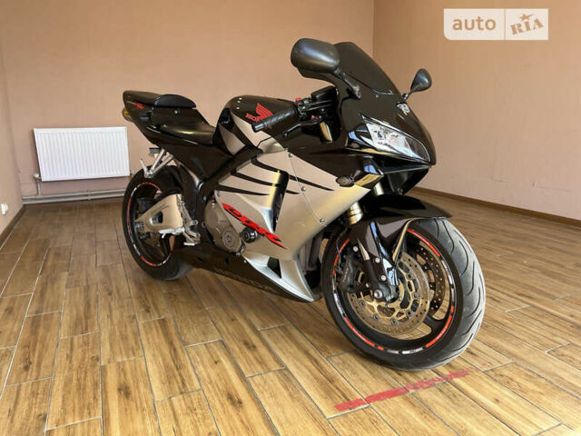 Чорний Хонда CBR 600RR, об'ємом двигуна 0 л та пробігом 79 тис. км за 5500 $, фото 25 на Automoto.ua