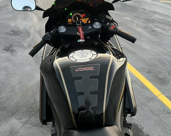 Черный Хонда CBR 600RR, объемом двигателя 0.6 л и пробегом 73 тыс. км за 5700 $, фото 11 на Automoto.ua