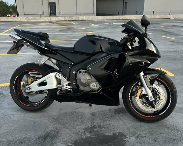 Черный Хонда CBR 600RR, объемом двигателя 0.6 л и пробегом 73 тыс. км за 5700 $, фото 1 на Automoto.ua
