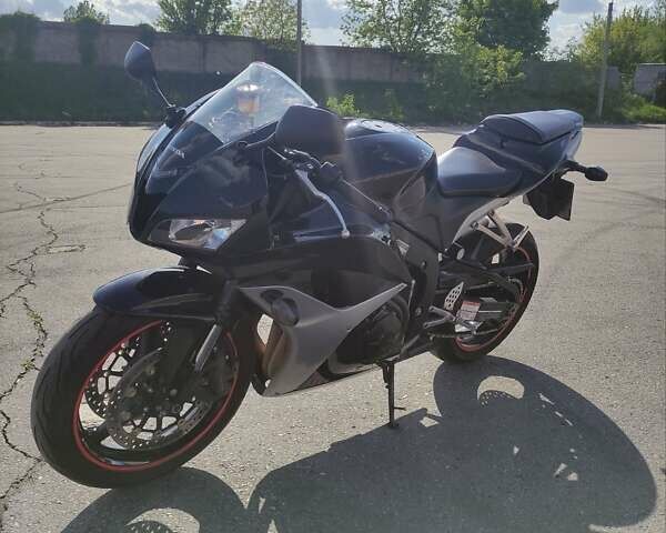 Черный Хонда CBR 600RR, объемом двигателя 0.6 л и пробегом 34 тыс. км за 5500 $, фото 11 на Automoto.ua