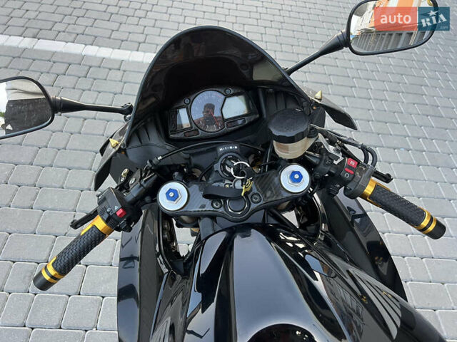Черный Хонда CBR 600RR, объемом двигателя 0.6 л и пробегом 23 тыс. км за 8500 $, фото 21 на Automoto.ua