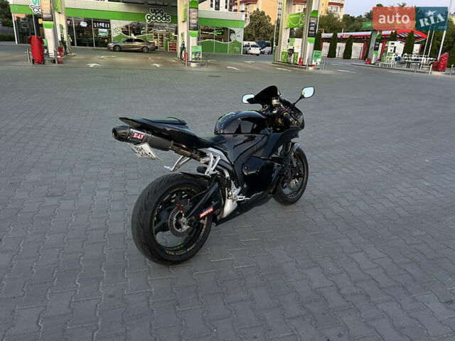 Черный Хонда CBR 600RR, объемом двигателя 0.6 л и пробегом 23 тыс. км за 8500 $, фото 24 на Automoto.ua