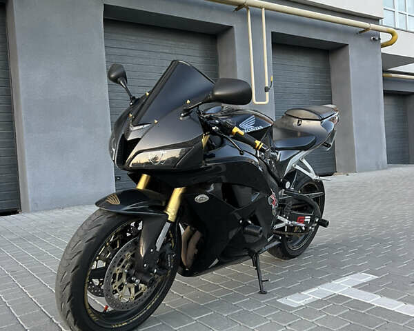 Черный Хонда CBR 600RR, объемом двигателя 0.6 л и пробегом 23 тыс. км за 8500 $, фото 15 на Automoto.ua