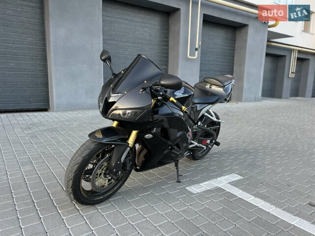 Черный Хонда CBR 600RR, объемом двигателя 0.6 л и пробегом 23 тыс. км за 8500 $, фото 9 на Automoto.ua