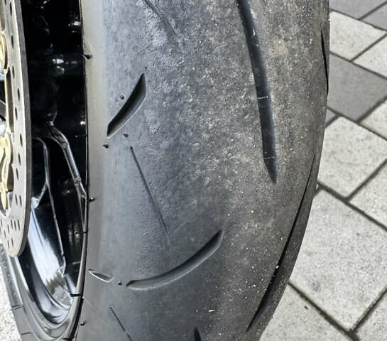 Черный Хонда CBR 600RR, объемом двигателя 0.6 л и пробегом 27 тыс. км за 10000 $, фото 17 на Automoto.ua