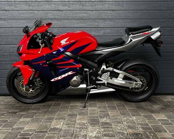 Красный Хонда CBR 600RR, объемом двигателя 0.6 л и пробегом 31 тыс. км за 6700 $, фото 5 на Automoto.ua